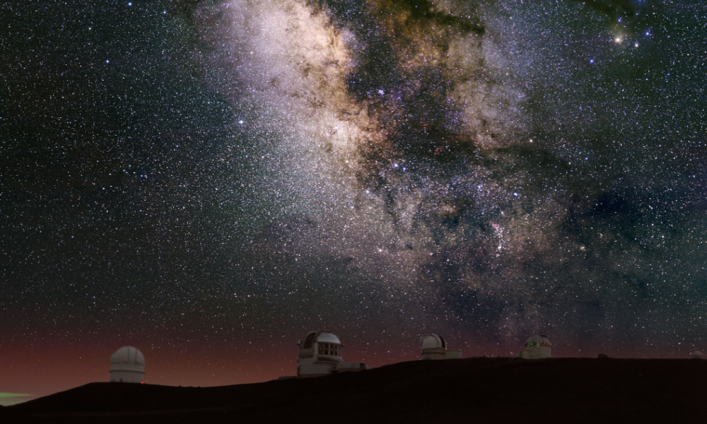 Star gazing, astrotourism in mauna kea hawaii