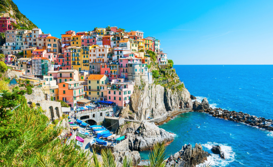 Beautiful view of Manarola town, Cinque Terre, Liguria, Italy