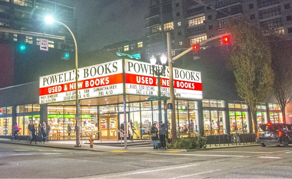 Powell's City of Books, Portland, Oregon 