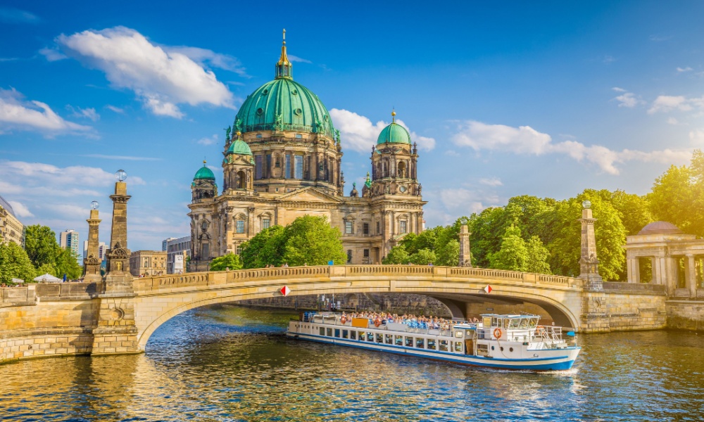 Beautiful view of historic Berlin Cathedral (Berliner Dom) at famous Museumsinsel (Museum Island)